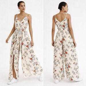 American Eagle Floral Tulip Leg Jumpsuit Cream Wide Leg Tie Waist Size 2